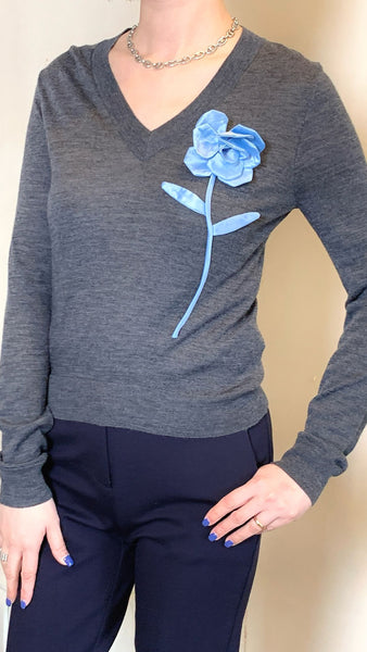 3d rose on wool grey v-neck sweater