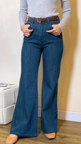 Blue mini flare jeans with brown belt