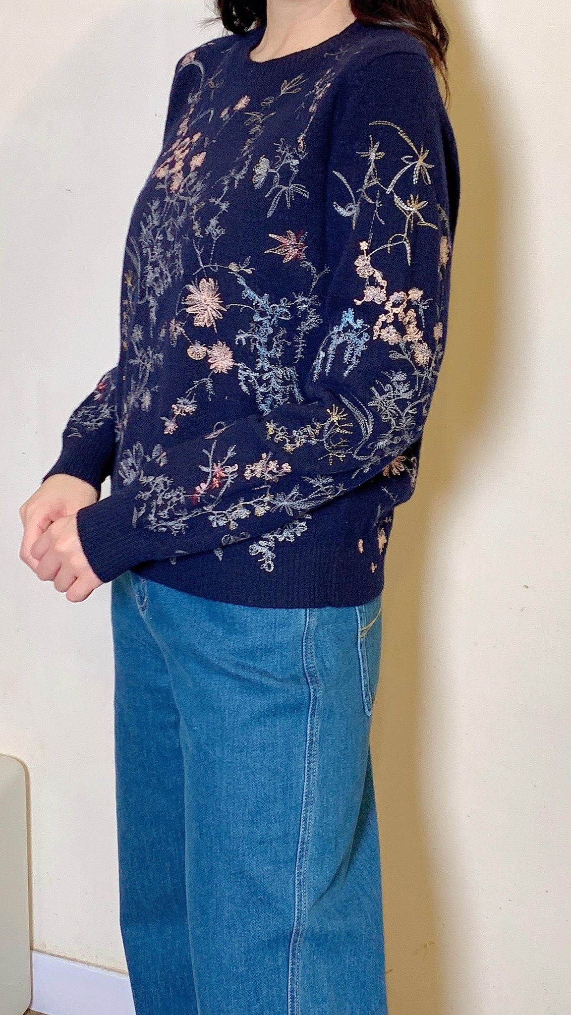 Festive navy wool sweater with floral embroidery