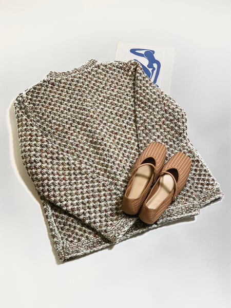 Festive orange red mid collar knitted cashmere blend cardigan