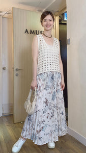 Ivory floral pleated skirt