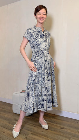 ⁠White x blue floral print belted maxi dress