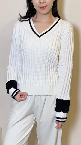 Contrast black and white ultra soft V-neck sweater