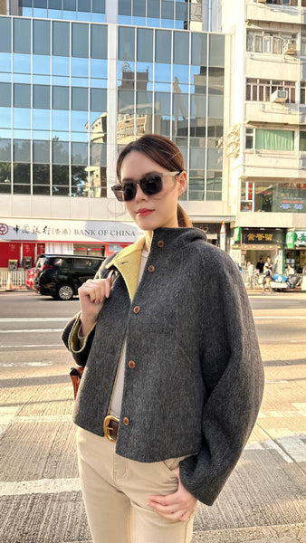 Grey wool stand collar coat with yellow lining